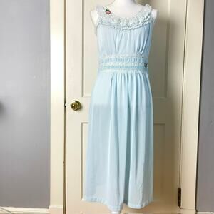 Vintage Light Blue Lace Trim Nightgown Romantic Cottagecore Slip Dress M L Fairy